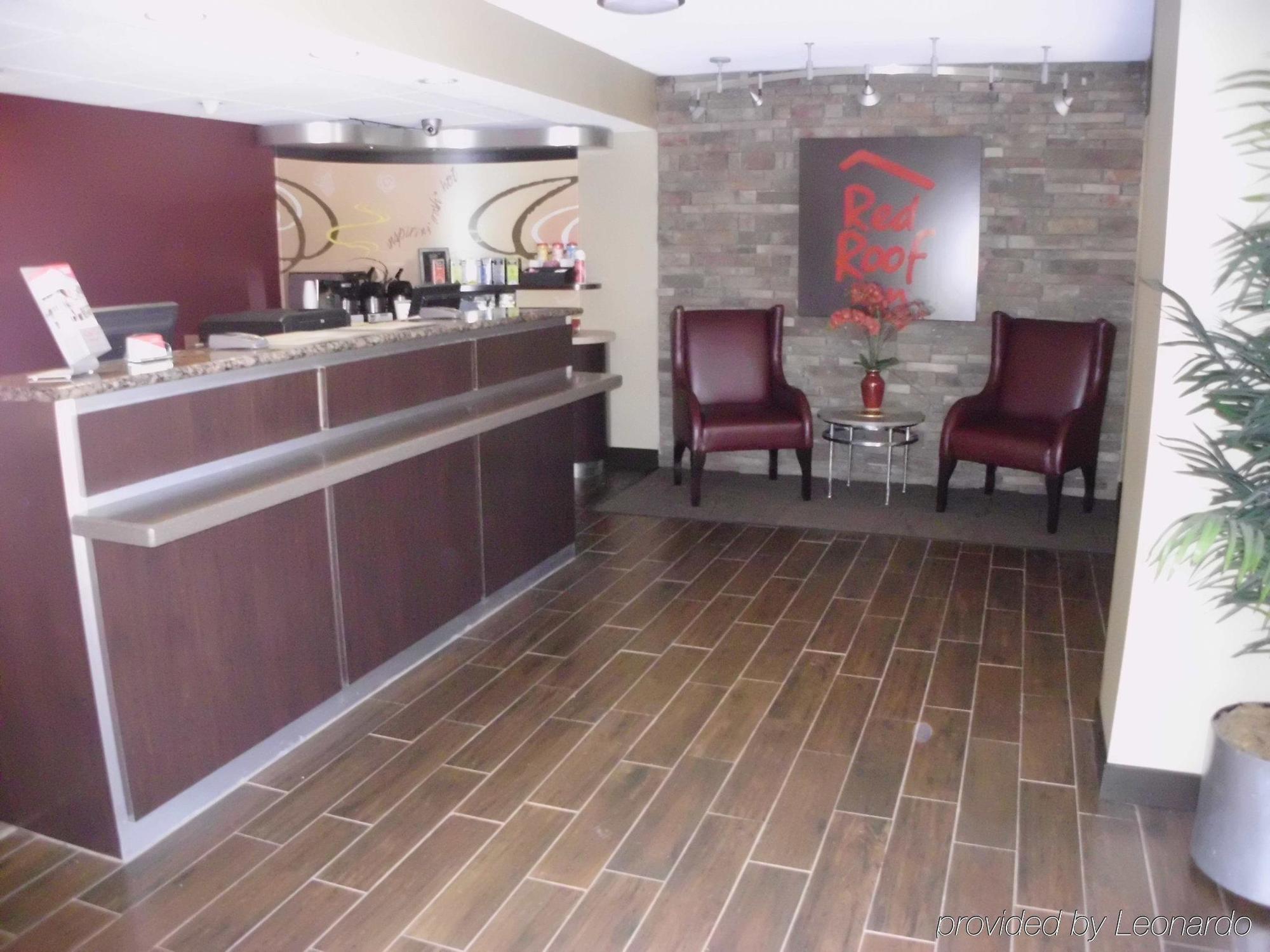 Red Roof Inn Plus+ Atlanta - Buckhead Druid Hills Interior photo