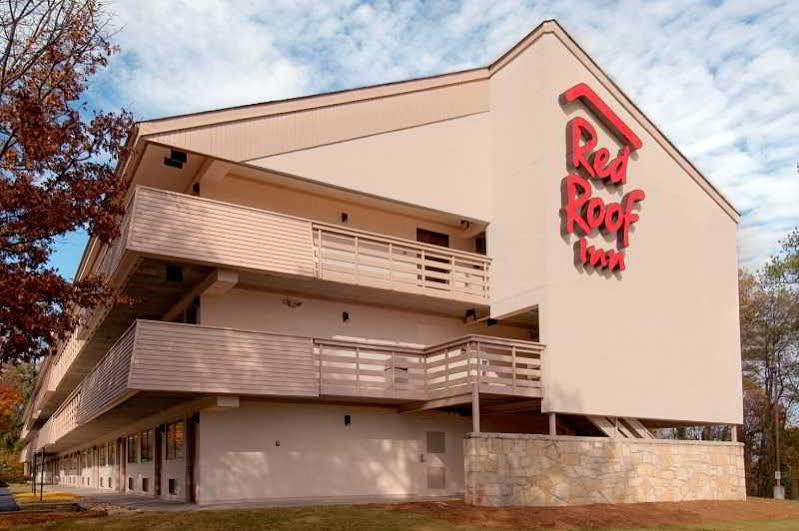Red Roof Inn Plus+ Atlanta - Buckhead Druid Hills Exterior photo